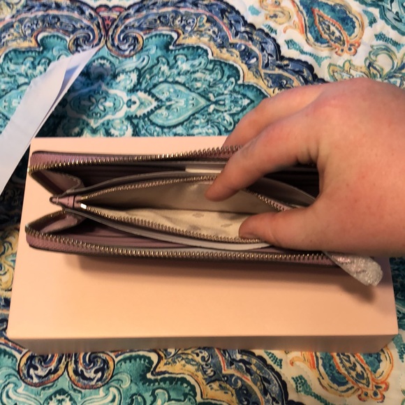 SOLD ✔️❌ — Kate Spade Burgess Court Lilac Wallet ♠️ - Picture 6 of 12